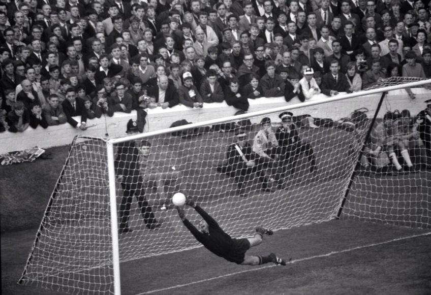 lev-yashin-makes-a-save-in-the-1966-world-cup-semifinal-between-russia-west-germany.jpg